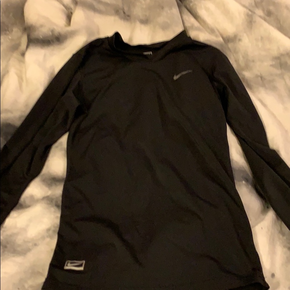 nike under shirt